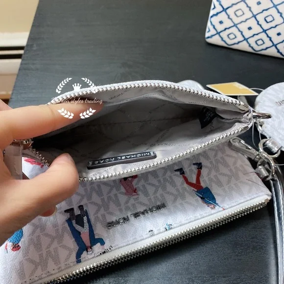 Michael Kors Jet Set Girls 3pc Wristlets set - Picture 8 of 13